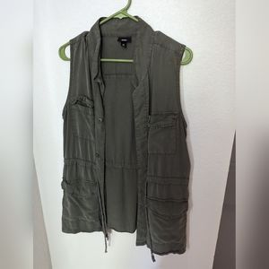Mossimo vest